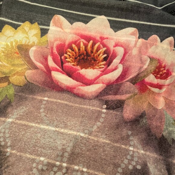 Teeki Hot Pants Leggings Love the Elephant Pattern - Picture 3 of 4